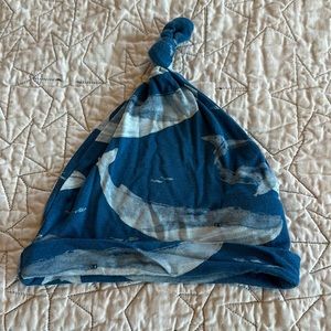 🌈 5 for $20 🌈 Milkbarn Whale beanie like new 6-12 mos